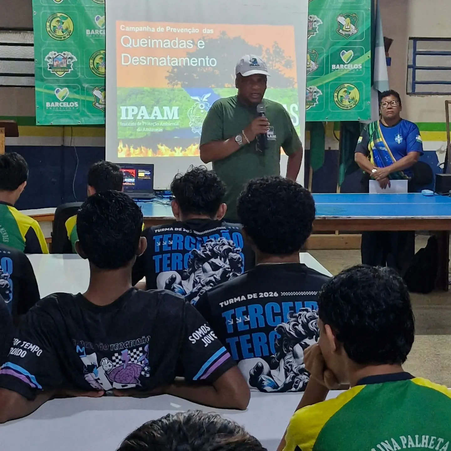 Palestra sobre prevenção de queimadas e desmatamento com o IPAAM